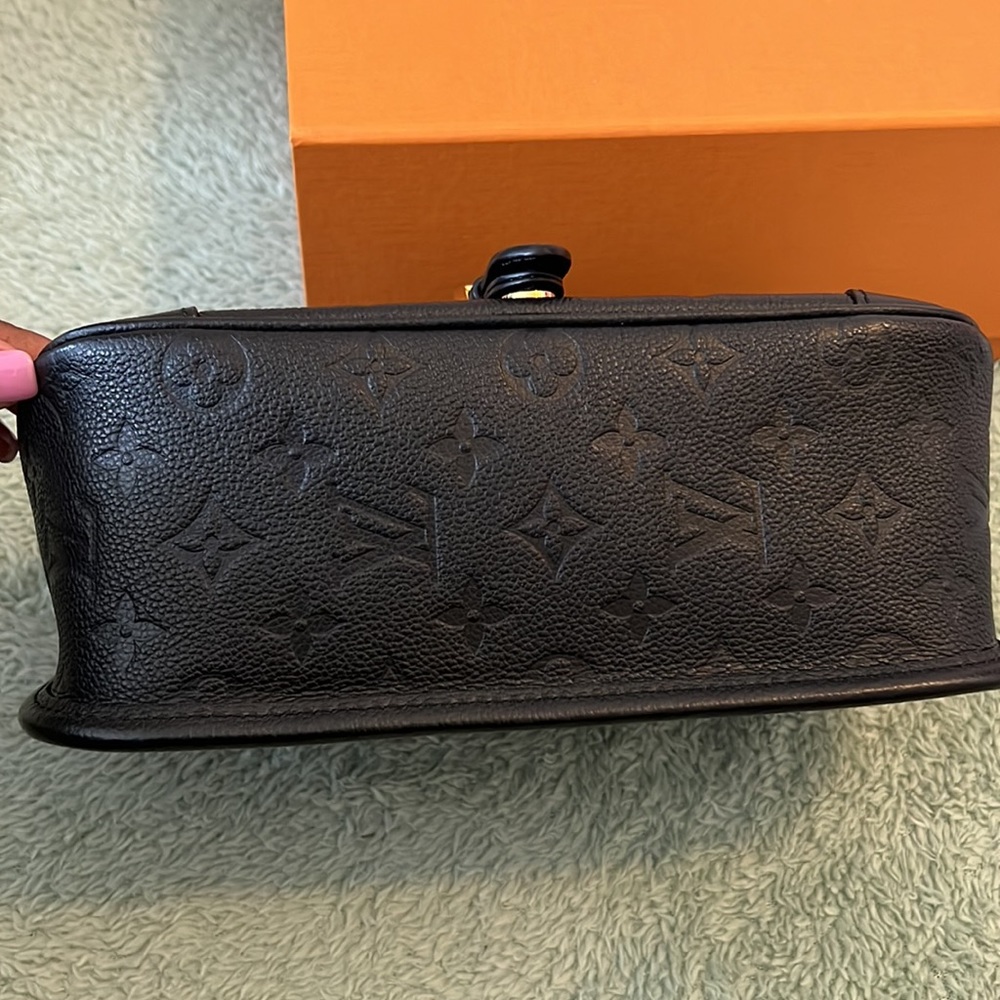 Louis Vuitton Diane Handbag Empreinte Leather - Picture 6 of 16